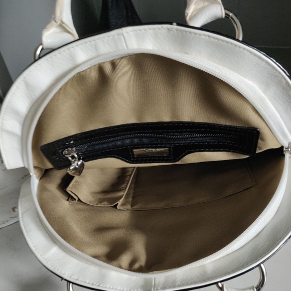 🛍️La Diva Handbag with attachable crossbody strap - Picture 7 of 10